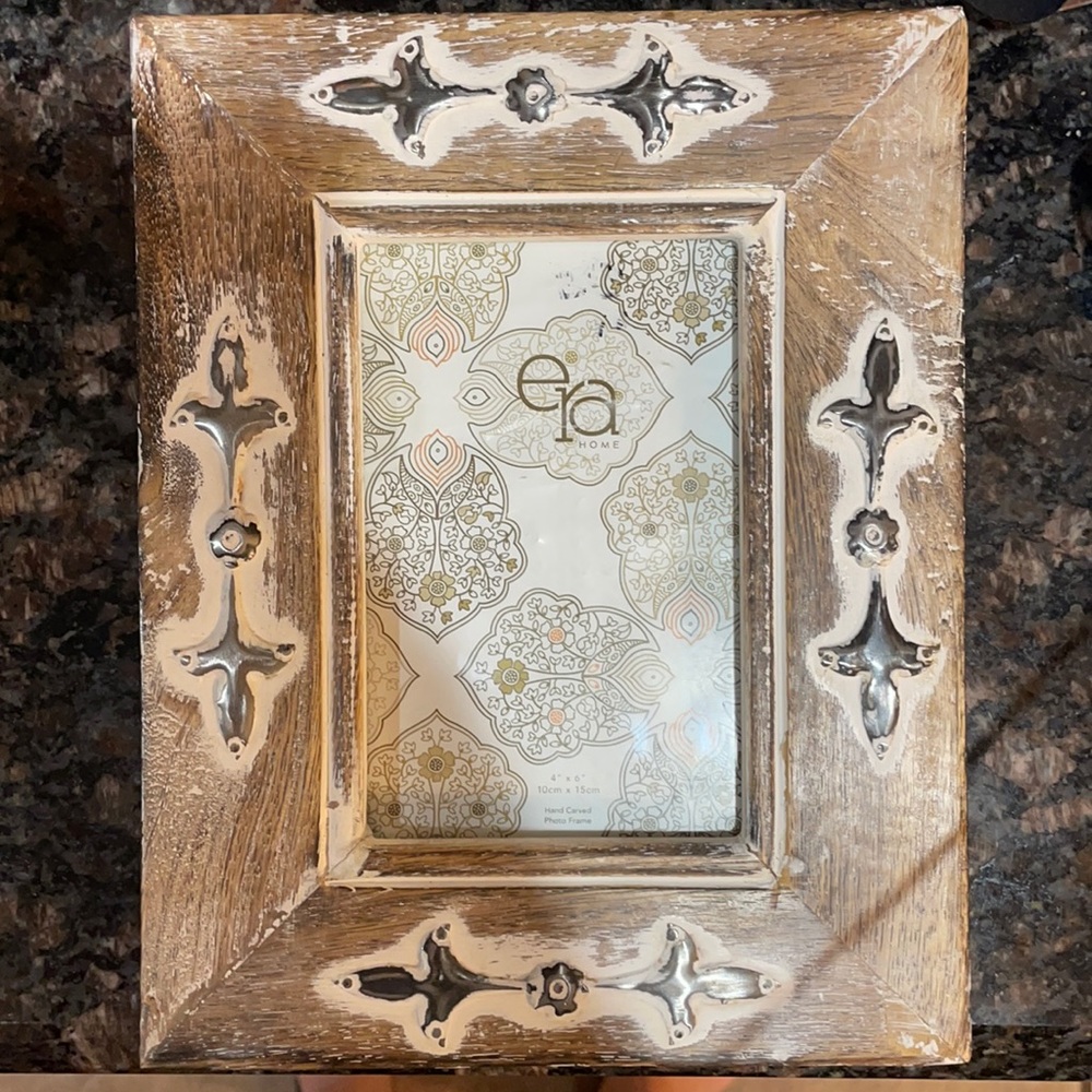 4” x 6” Hand carved photo frame by Era Home